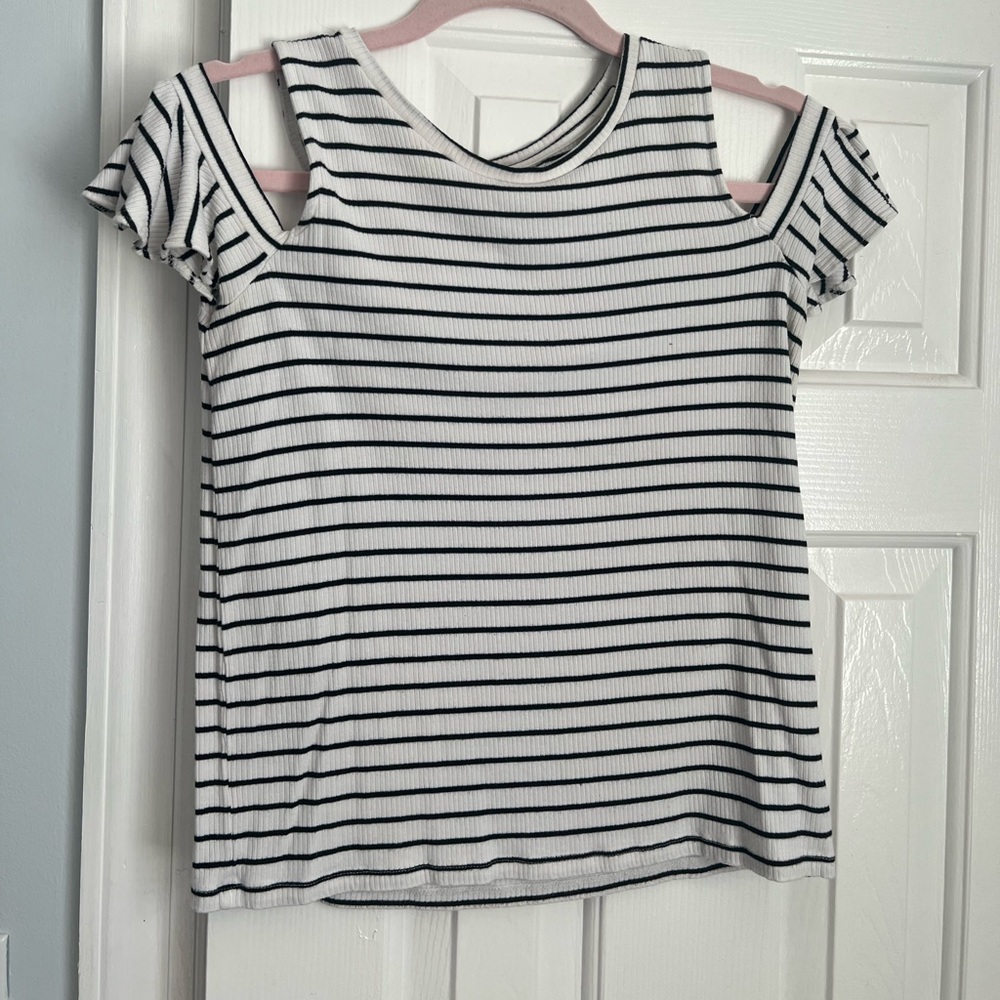 American Eagle top